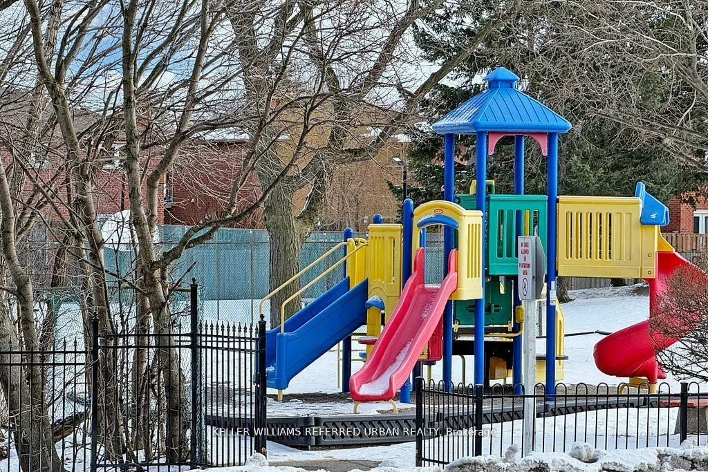 2556, Argyle, Cooksville, Mississauga