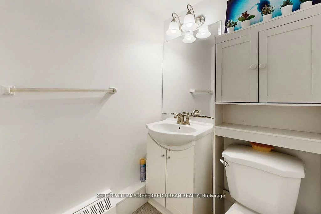 2556, Argyle, Cooksville, Mississauga
