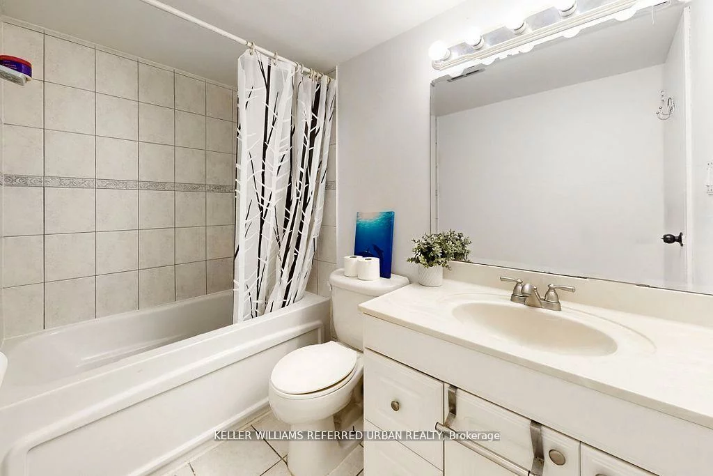 2556, Argyle, Cooksville, Mississauga