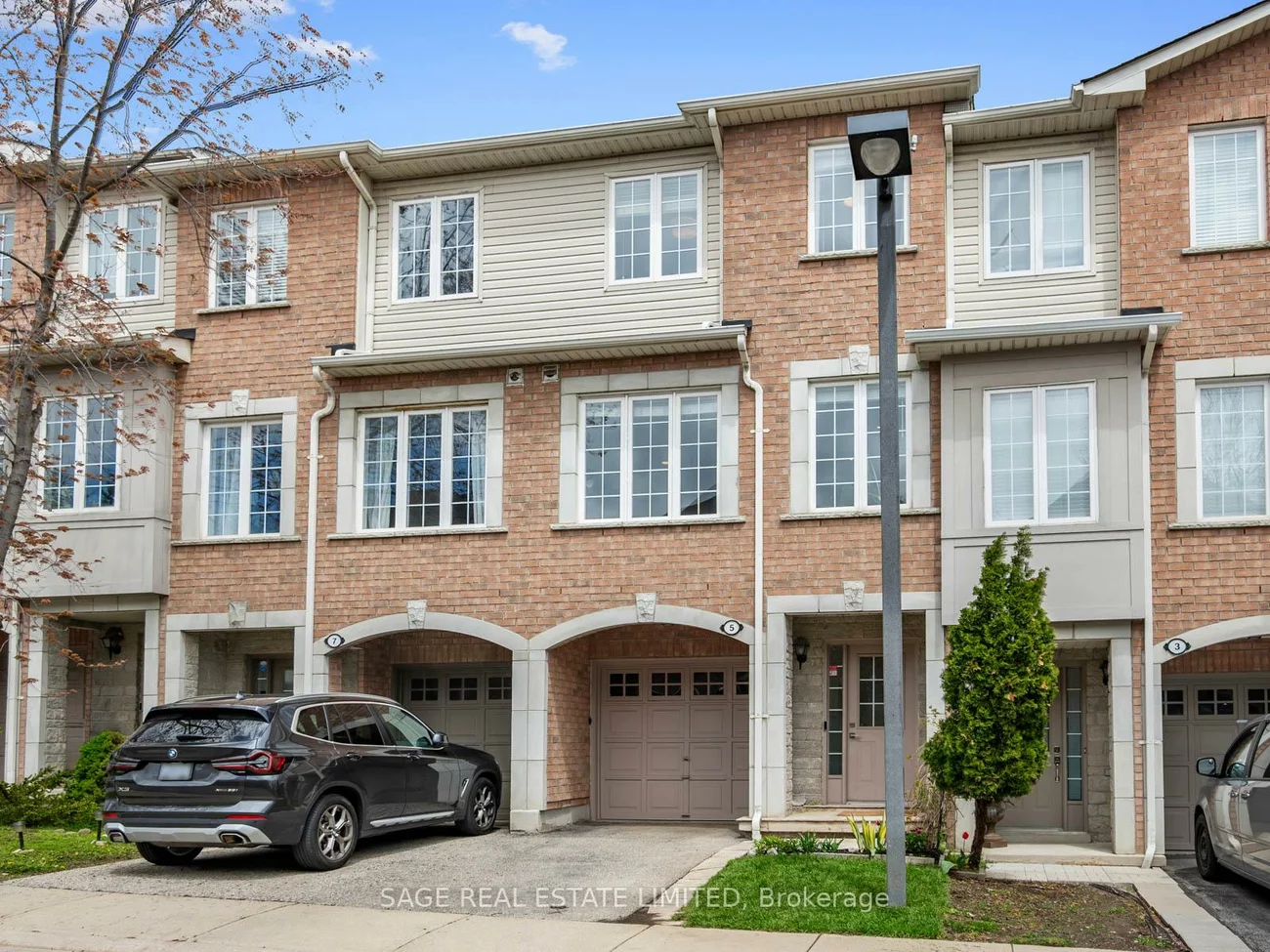 3071, Treadwells, Applewood, Mississauga