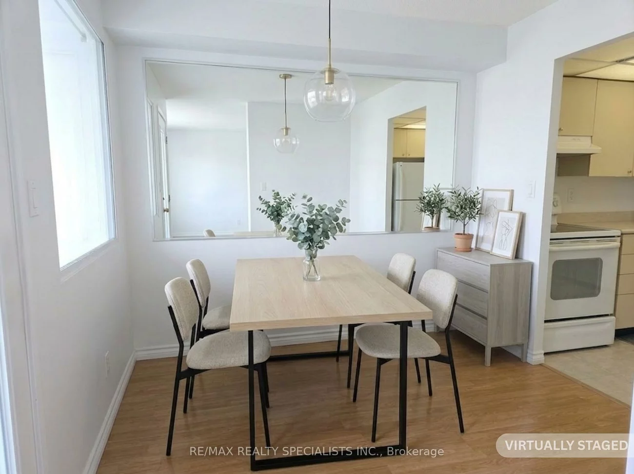 145, Hillcrest, Cooksville, Mississauga
