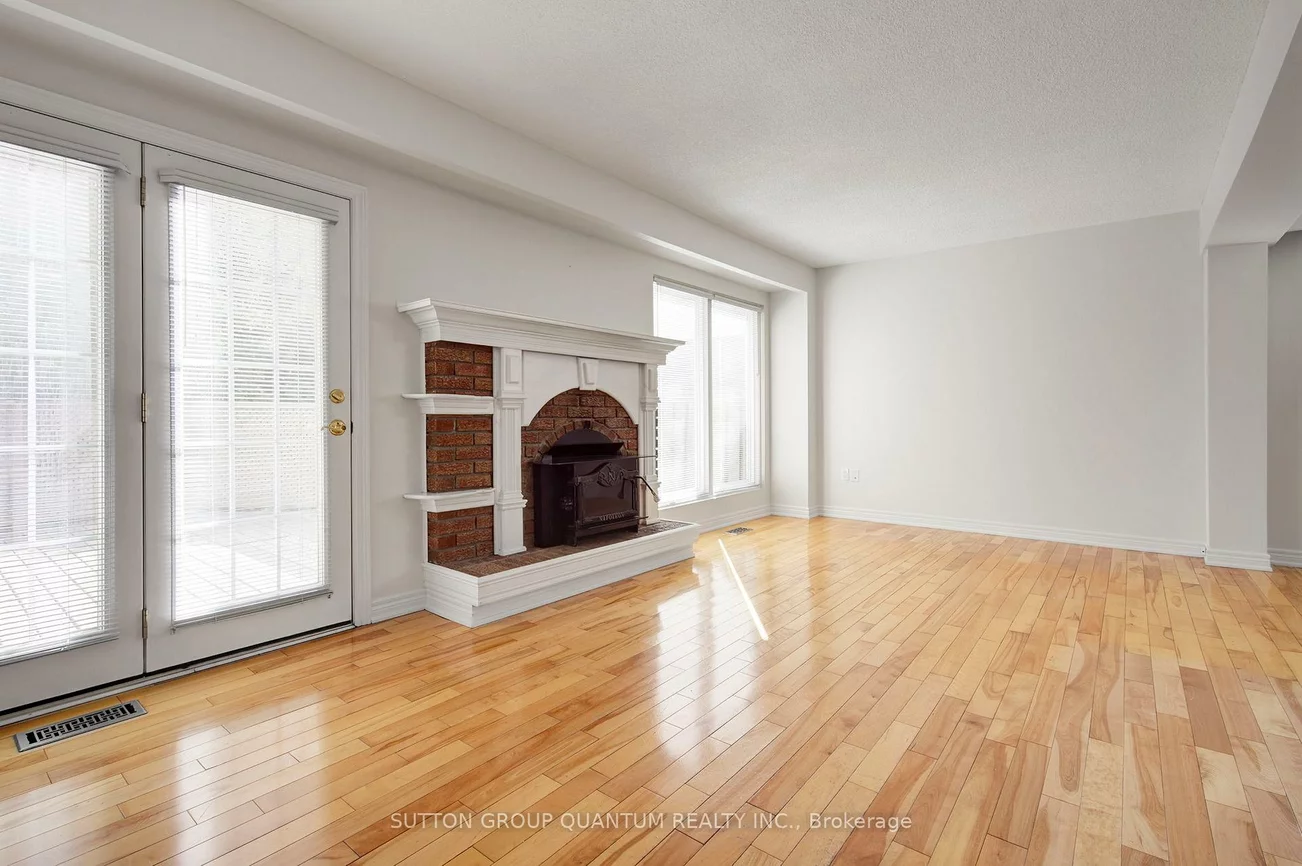 336, Queen, Streetsville, Mississauga