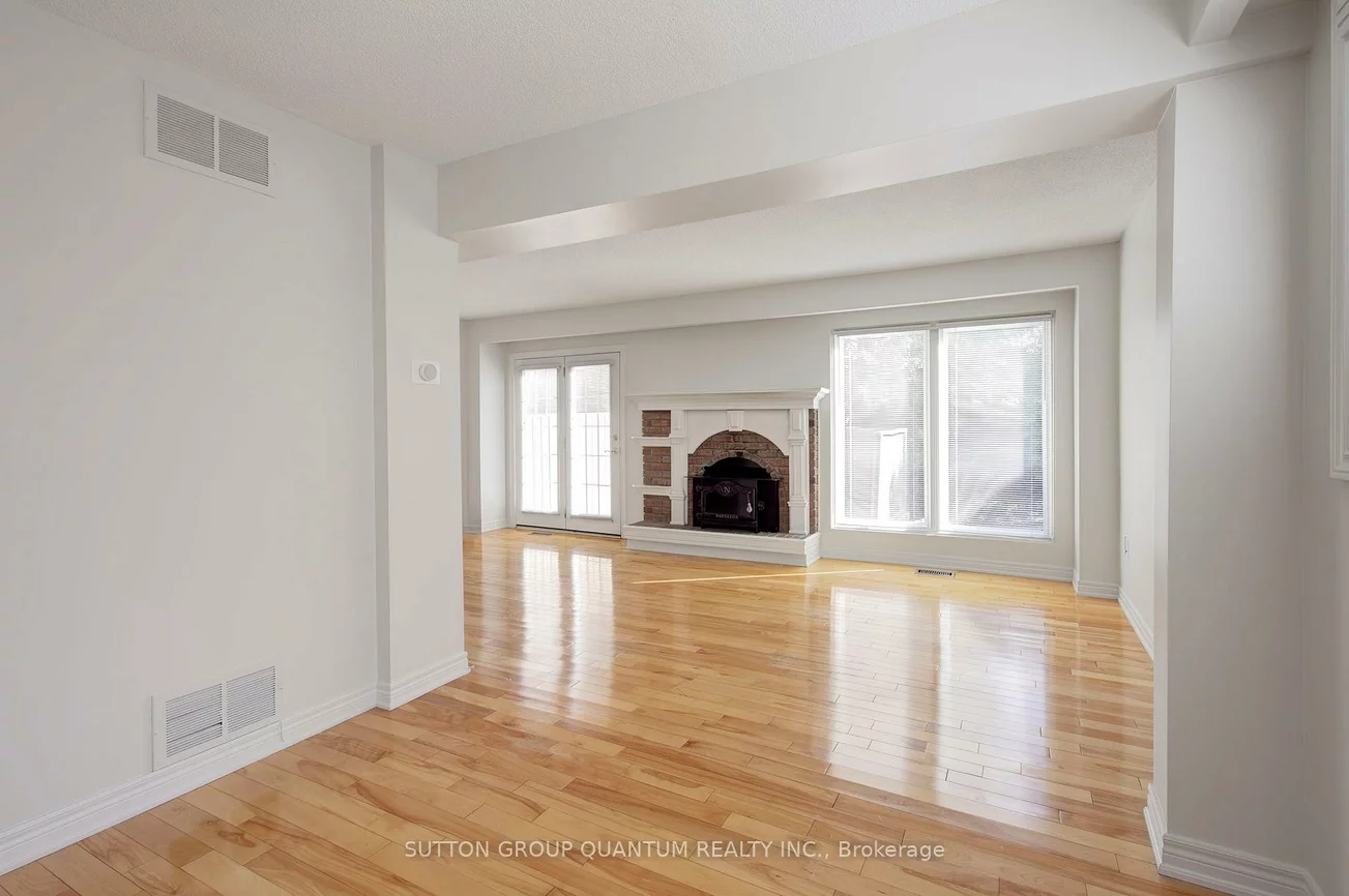336, Queen, Streetsville, Mississauga