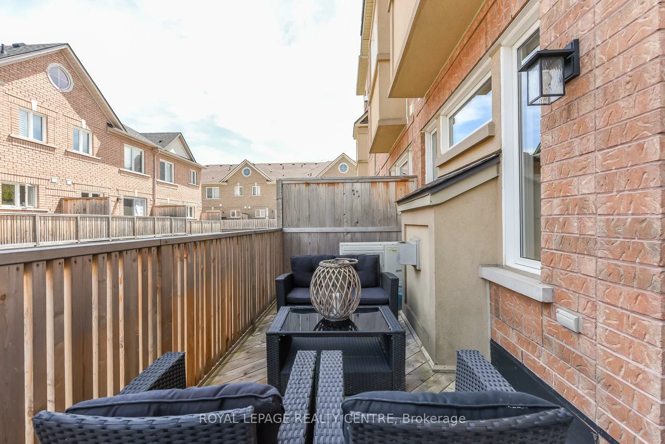 60, Rosewood, Port Credit, Mississauga