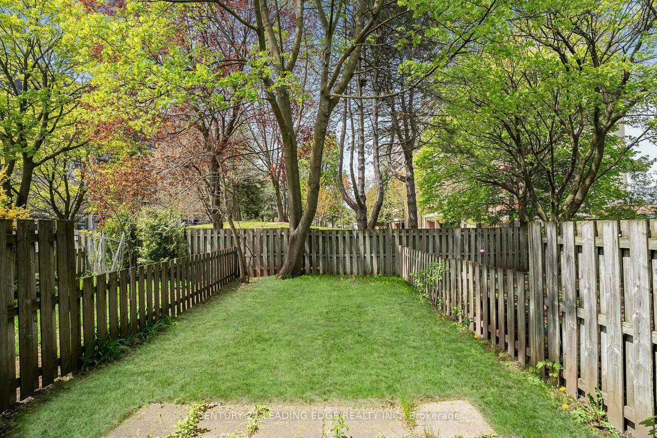 915, Inverhouse, Clarkson, Mississauga