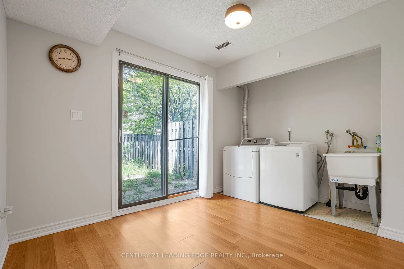 915, Inverhouse, Clarkson, Mississauga