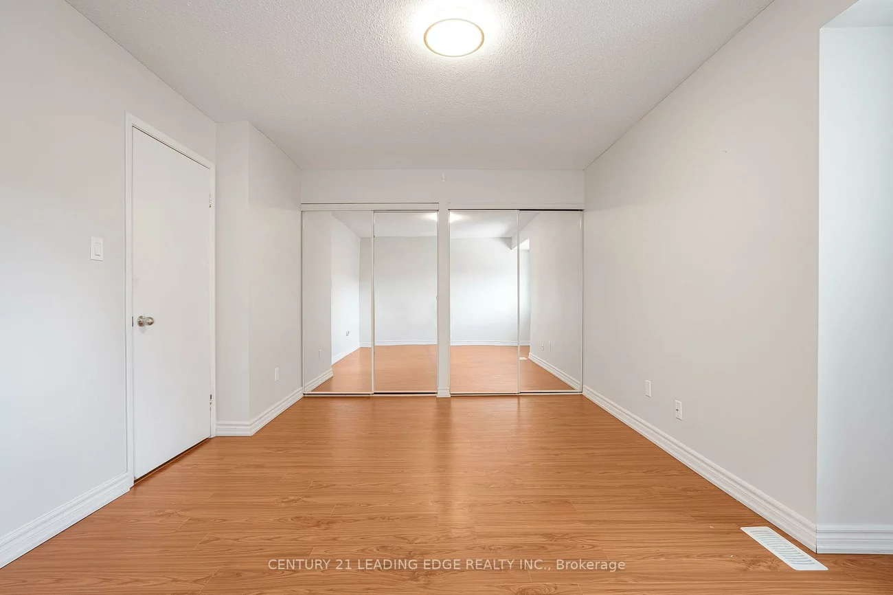 915, Inverhouse, Clarkson, Mississauga