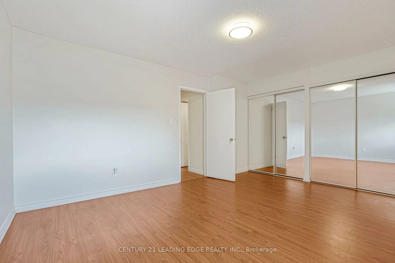 915, Inverhouse, Clarkson, Mississauga