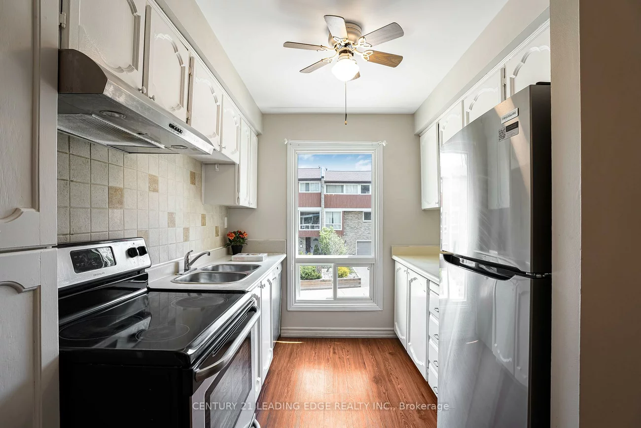 915, Inverhouse, Clarkson, Mississauga