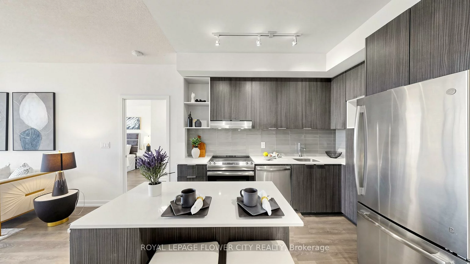 2520, Eglinton, Central Erin Mills, Mississauga