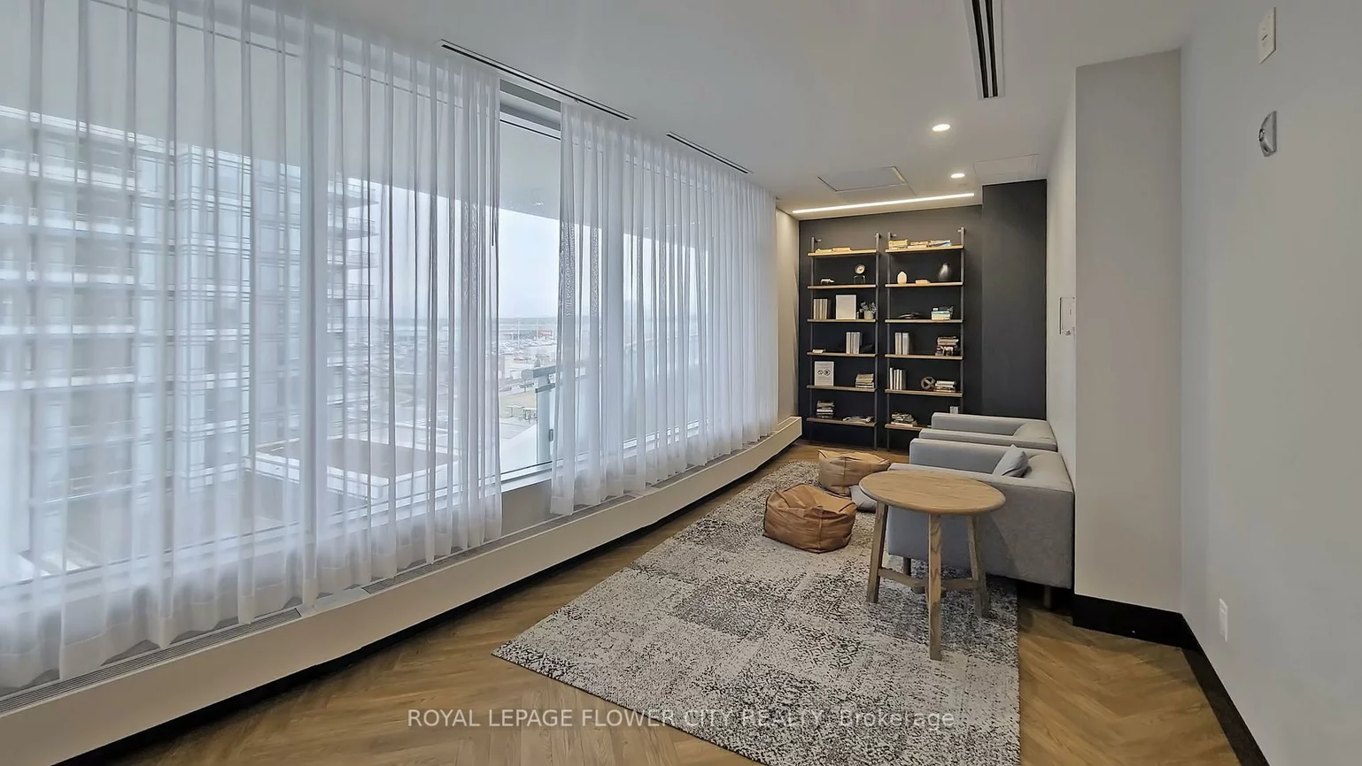 2520, Eglinton, Central Erin Mills, Mississauga