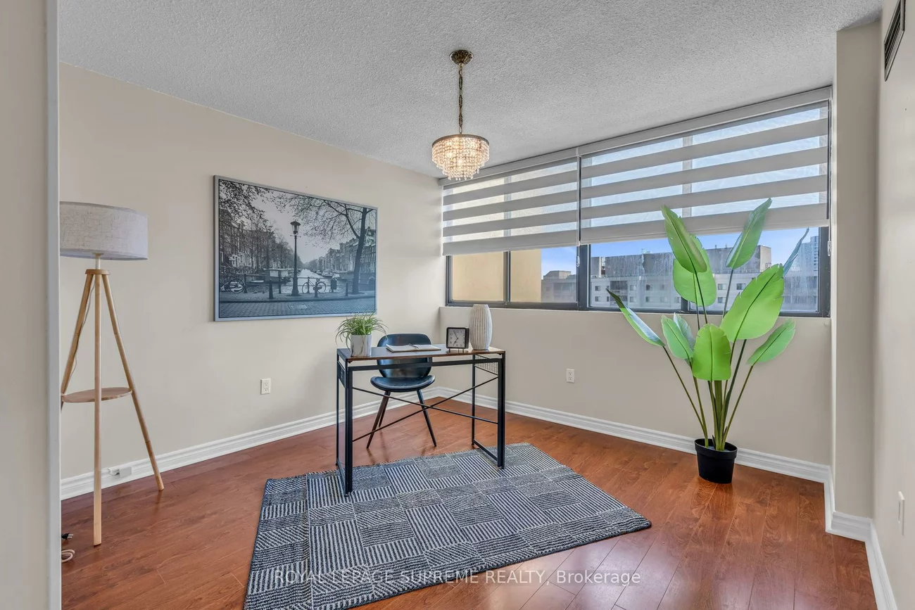 3590, Kaneff, Mississauga Valleys, Mississauga
