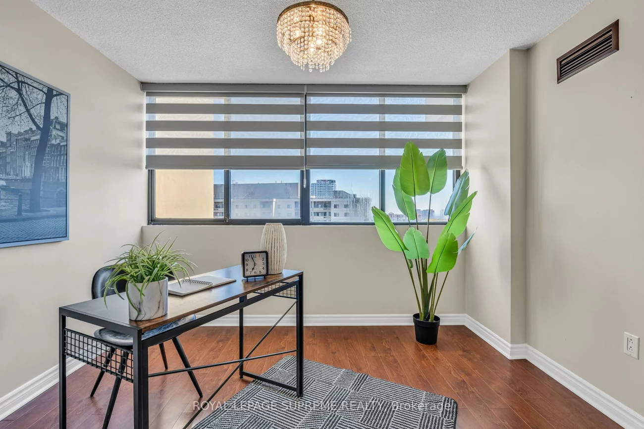 3590, Kaneff, Mississauga Valleys, Mississauga