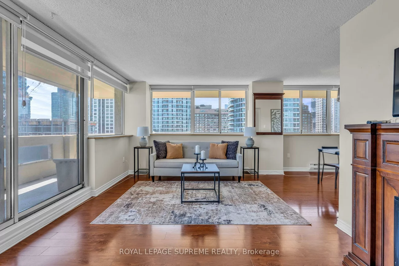 3590, Kaneff, Mississauga Valleys, Mississauga
