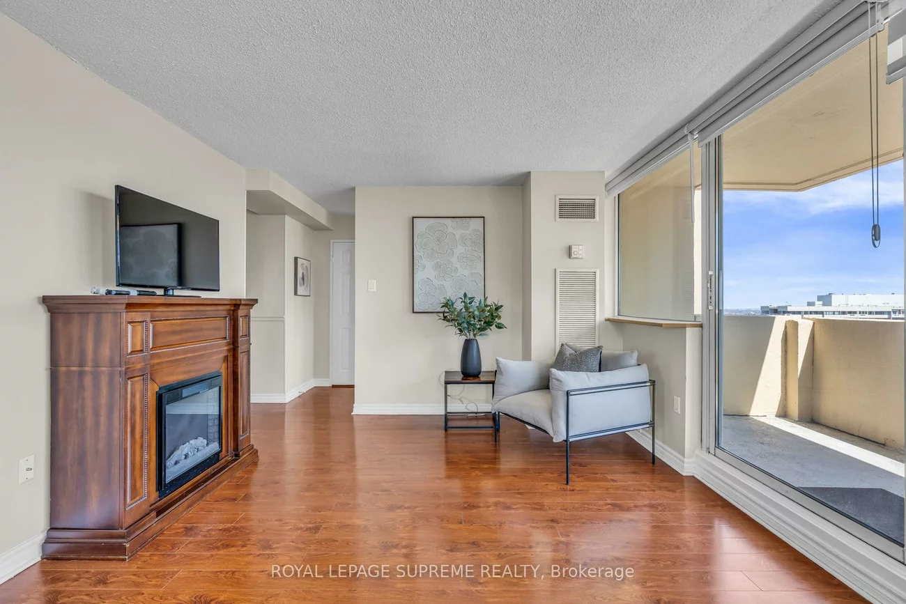 3590, Kaneff, Mississauga Valleys, Mississauga