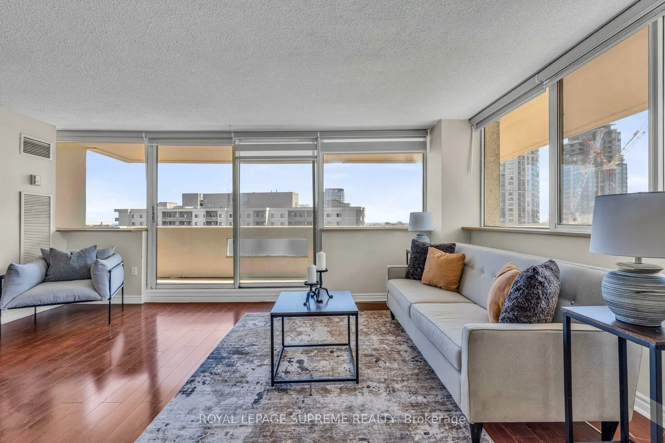 3590, Kaneff, Mississauga Valleys, Mississauga