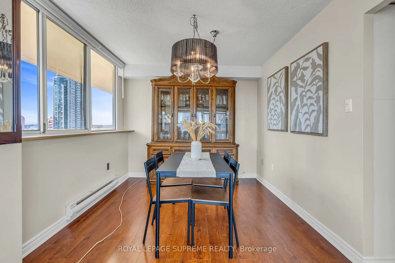 3590, Kaneff, Mississauga Valleys, Mississauga
