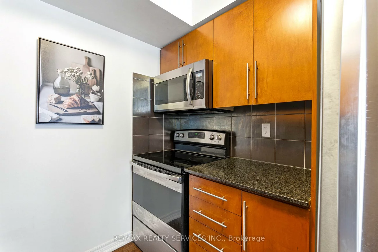 310, Burnhamthorpe, City Centre, Mississauga