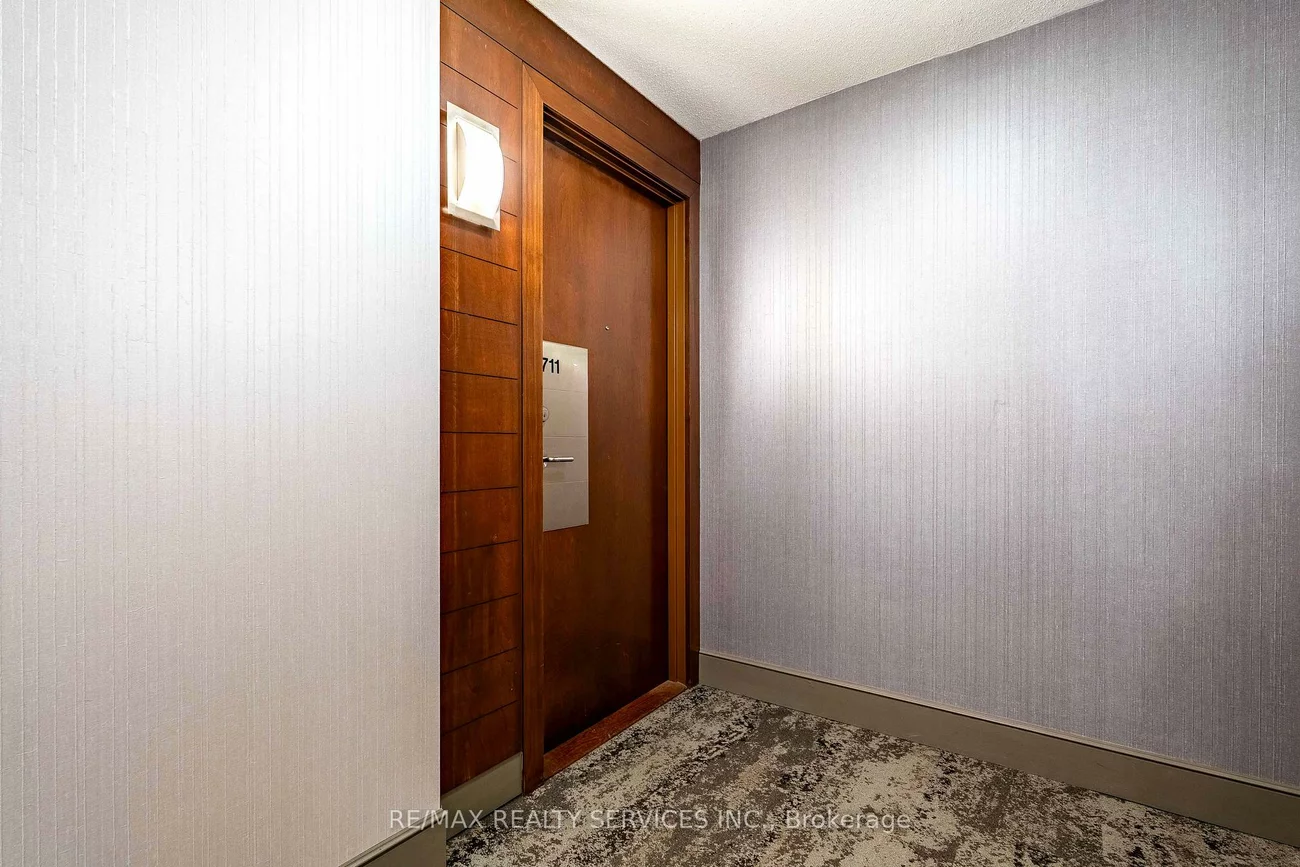310, Burnhamthorpe, City Centre, Mississauga