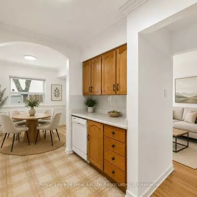 600, Silver Creek, Mississauga Valleys, Mississauga