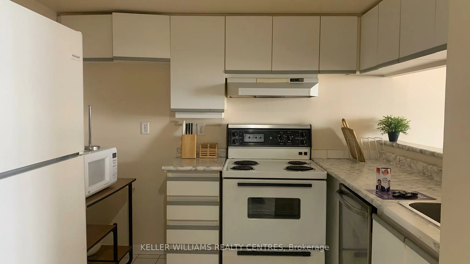 550, Webb, City Centre, Mississauga