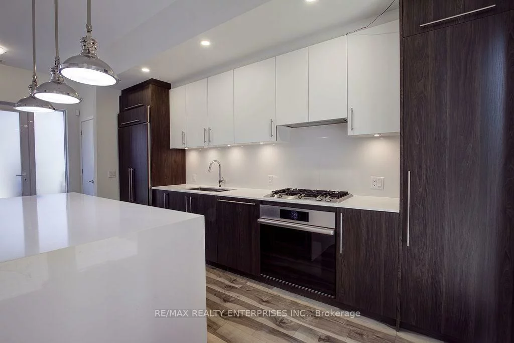 81, High, Port Credit, Mississauga