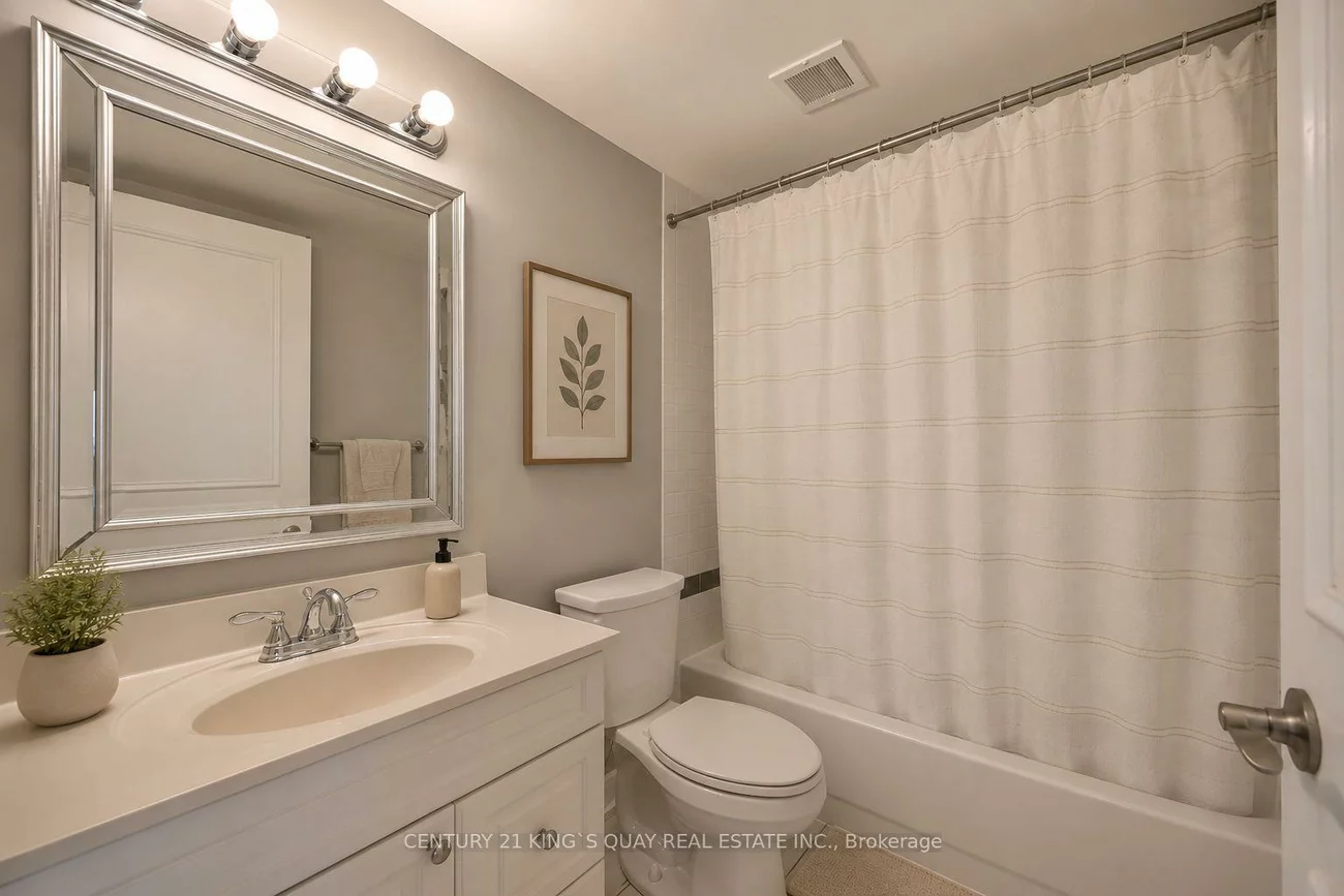115, Hillcrest, Cooksville, Mississauga