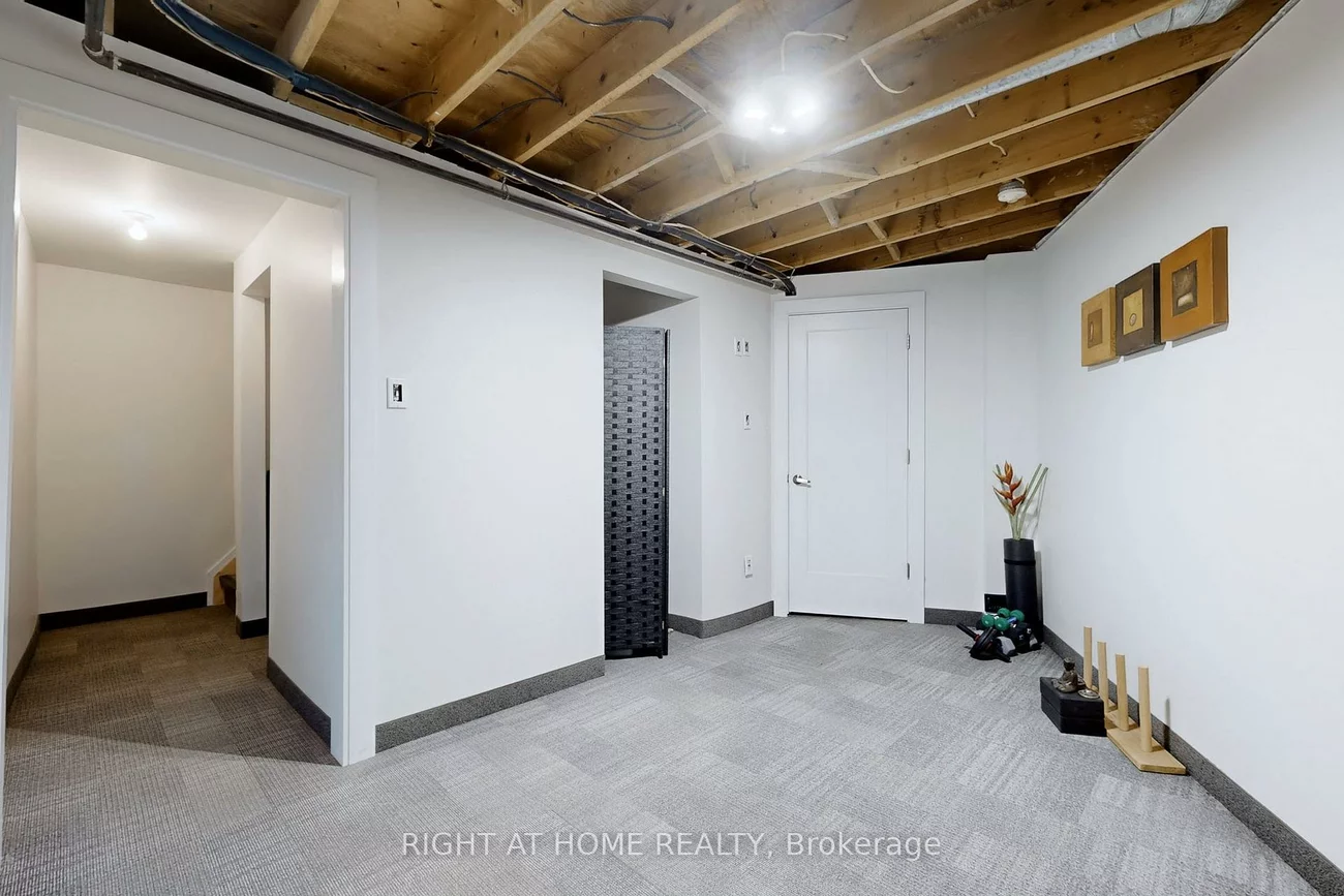 400, Bloor, Mississauga Valleys, Mississauga