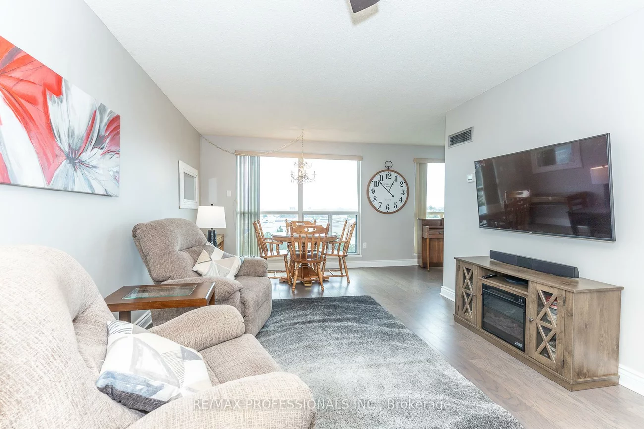 2177, Burnhamthorpe, Erin Mills, Mississauga