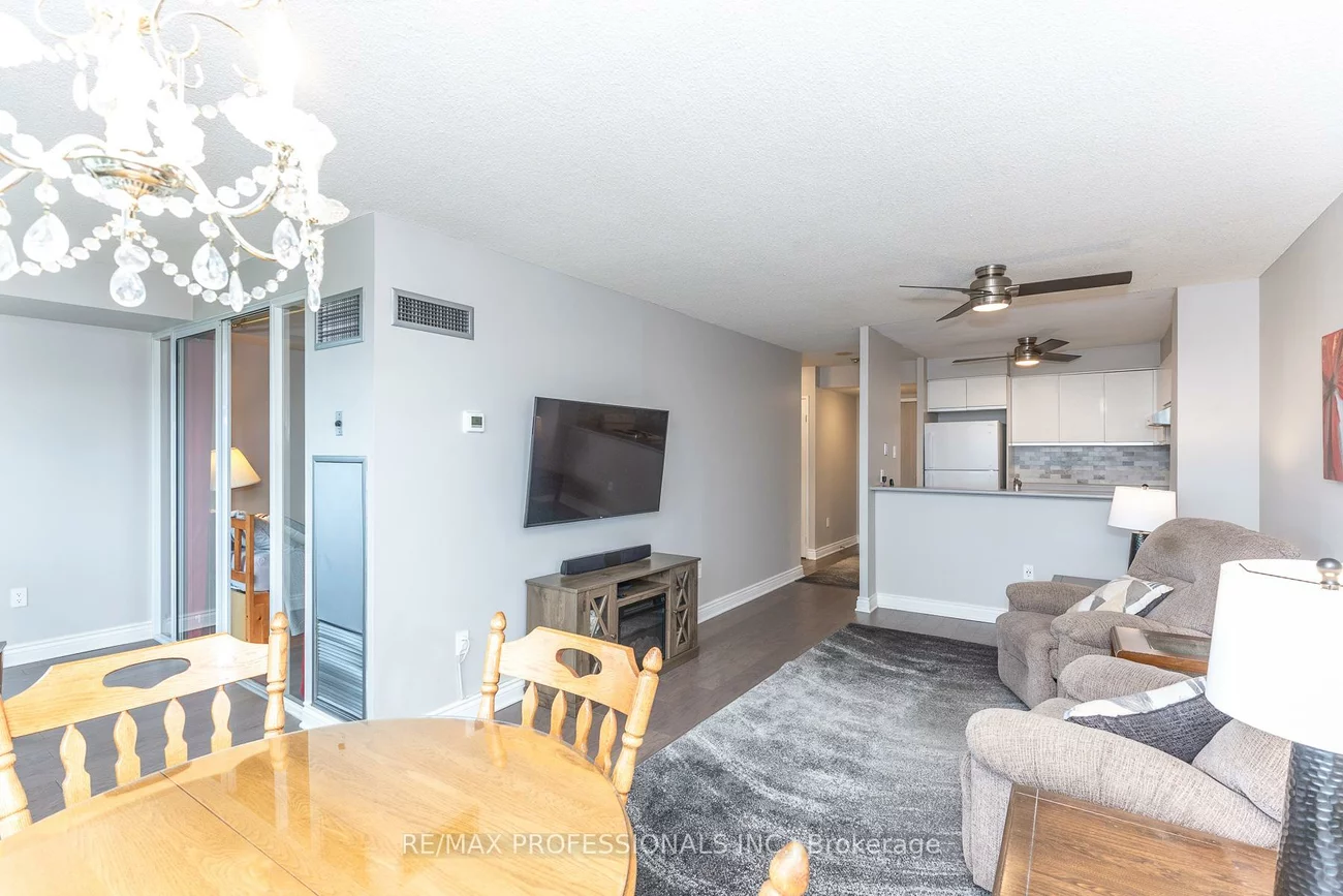 2177, Burnhamthorpe, Erin Mills, Mississauga