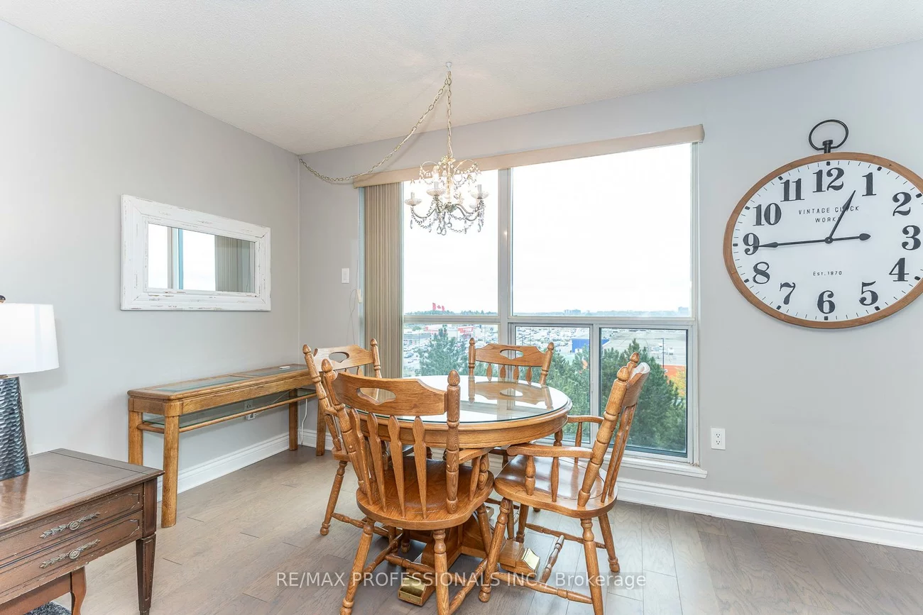 2177, Burnhamthorpe, Erin Mills, Mississauga