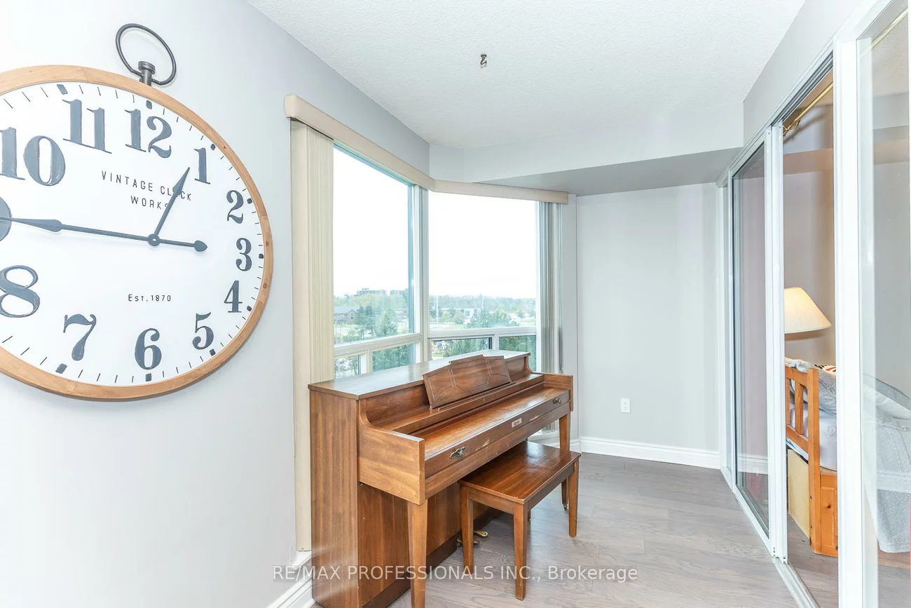 2177, Burnhamthorpe, Erin Mills, Mississauga