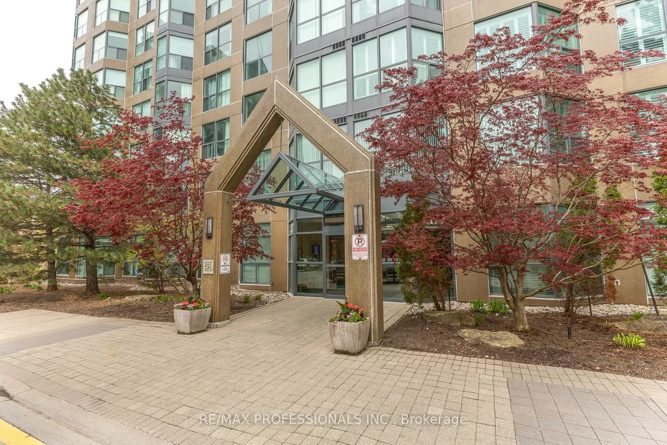 2177, Burnhamthorpe, Erin Mills, Mississauga