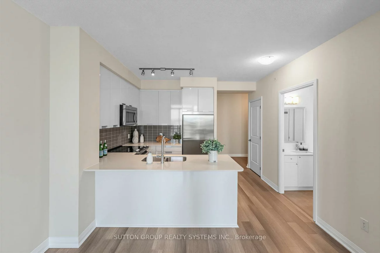 5025, Four Springs, Hurontario, Mississauga