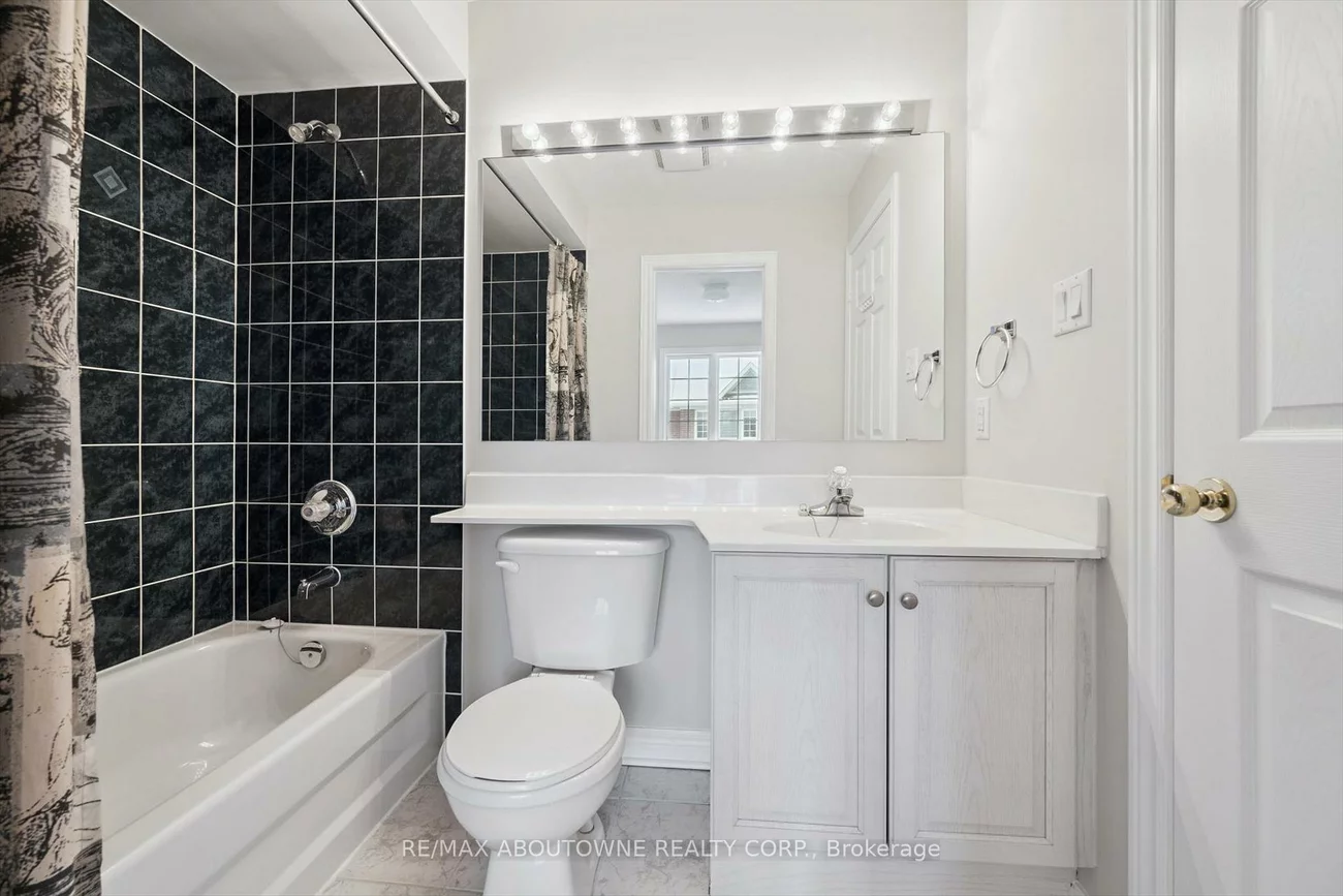 5031, East Mill, East Credit, Mississauga