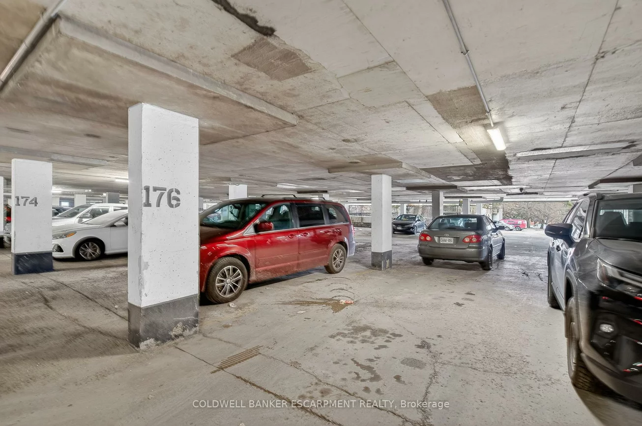 50, Mississauga Valley, Mississauga Valleys, Mississauga