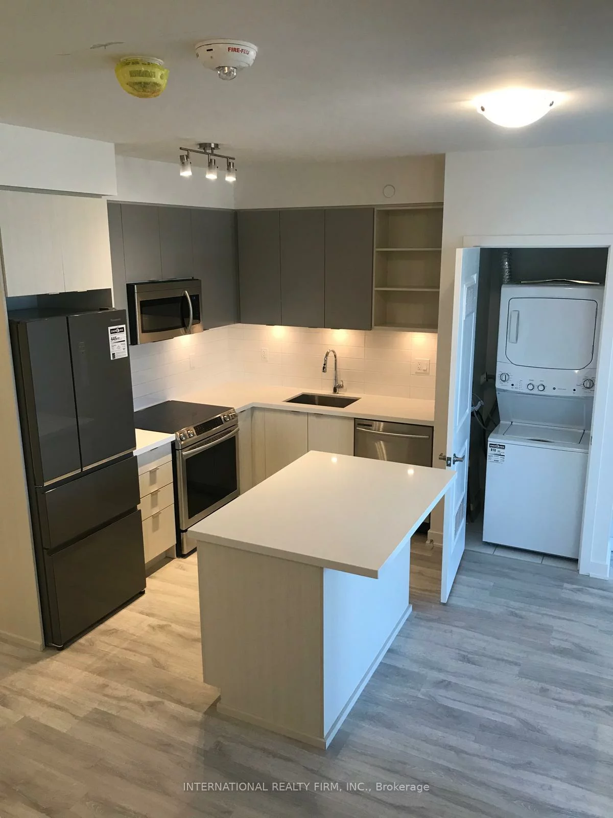 4677, Glen Erin, Central Erin Mills, Mississauga