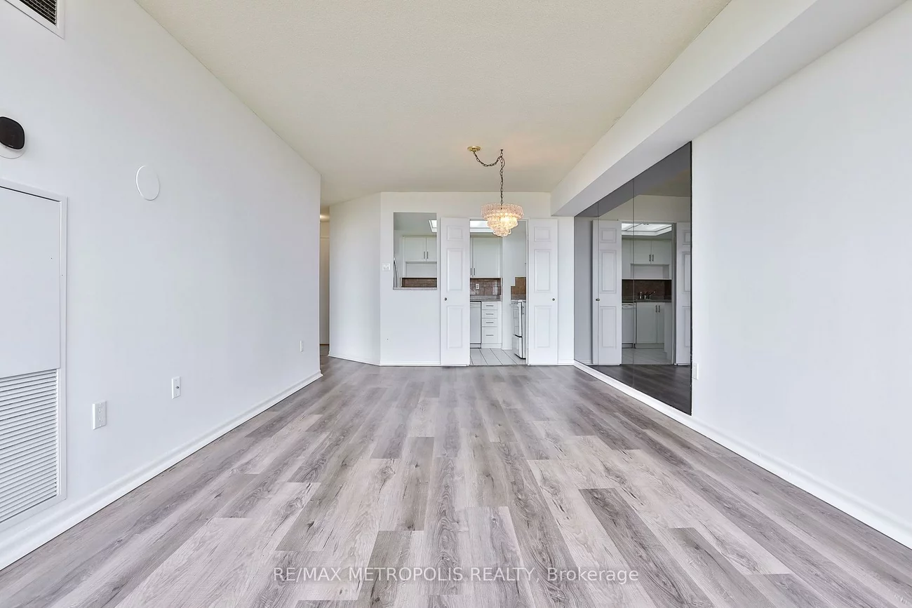 4470, Tucana, Hurontario, Mississauga