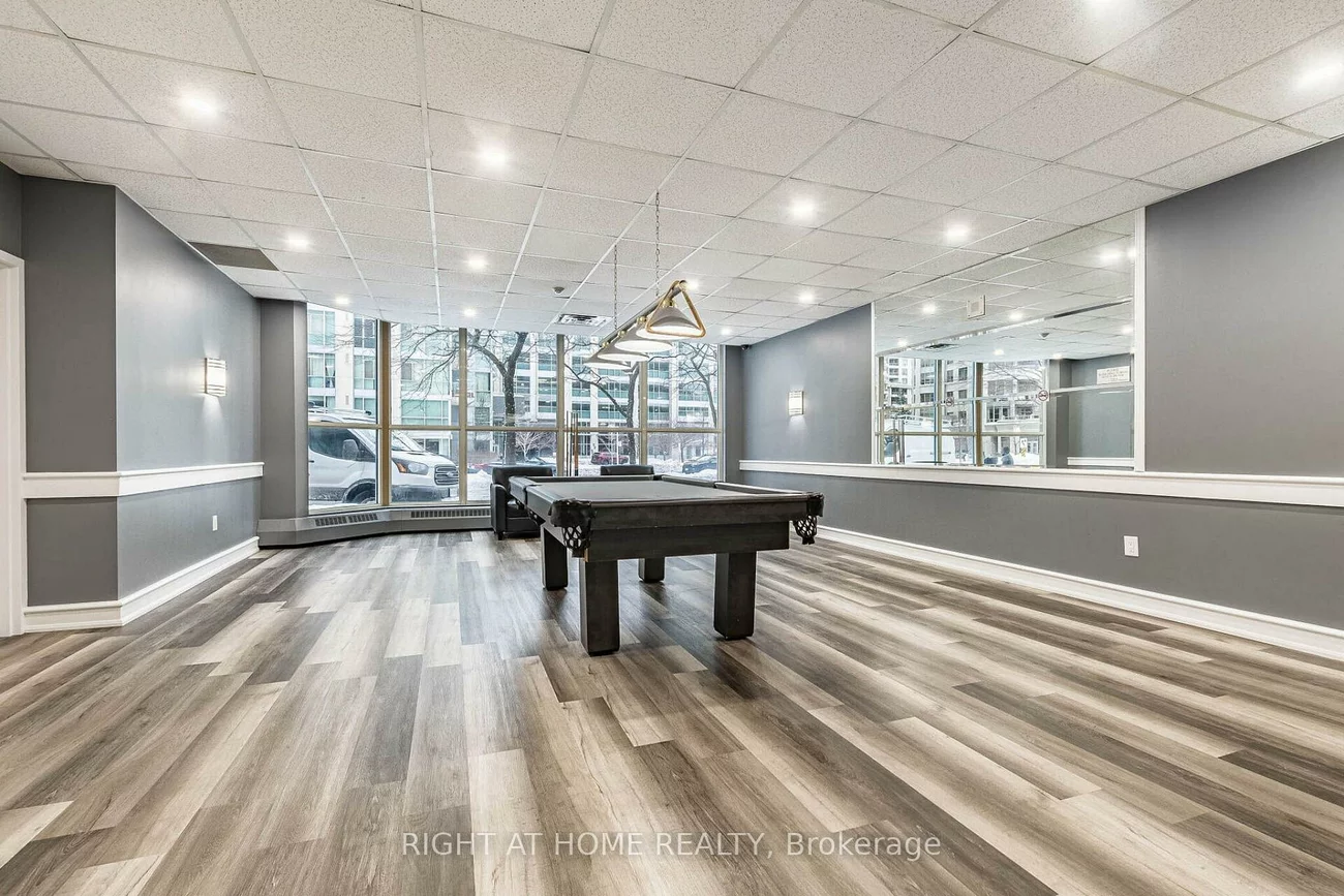 250, Webb, City Centre, Mississauga