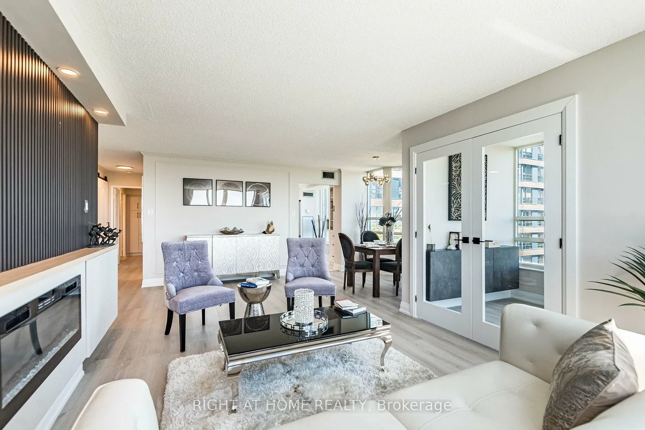 250, Webb, City Centre, Mississauga