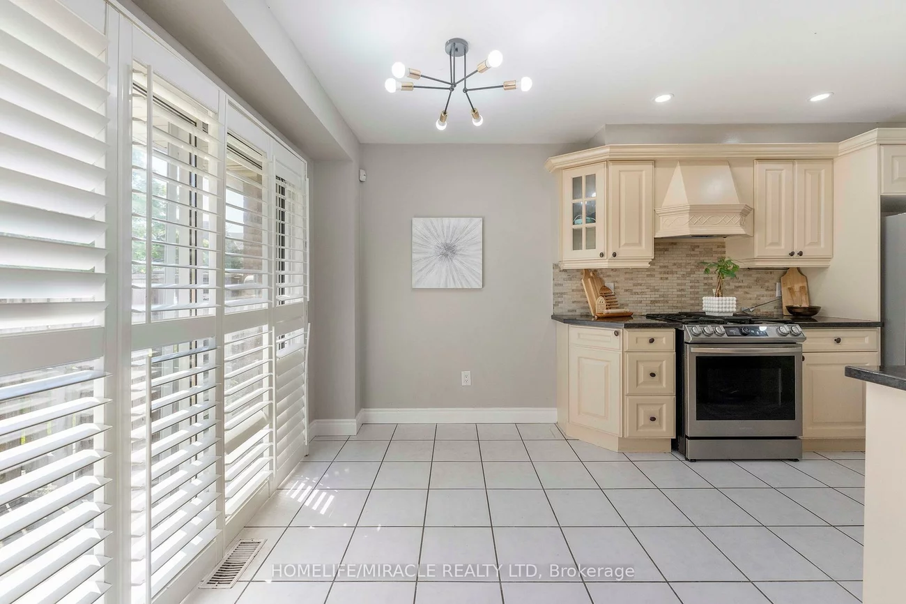 5230, Glen Erin, Central Erin Mills, Mississauga