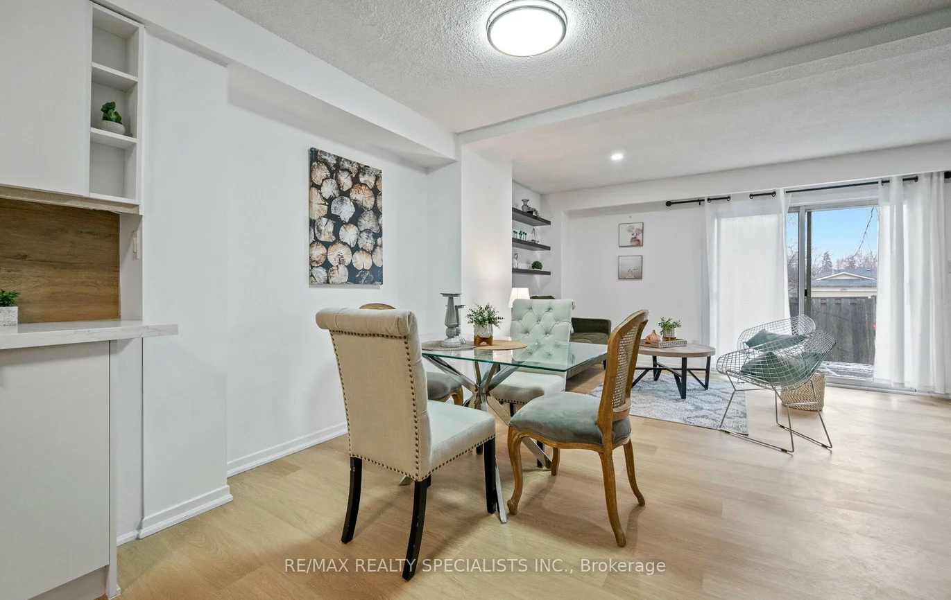 400, Mississauga Valley, Mississauga Valleys, Mississauga