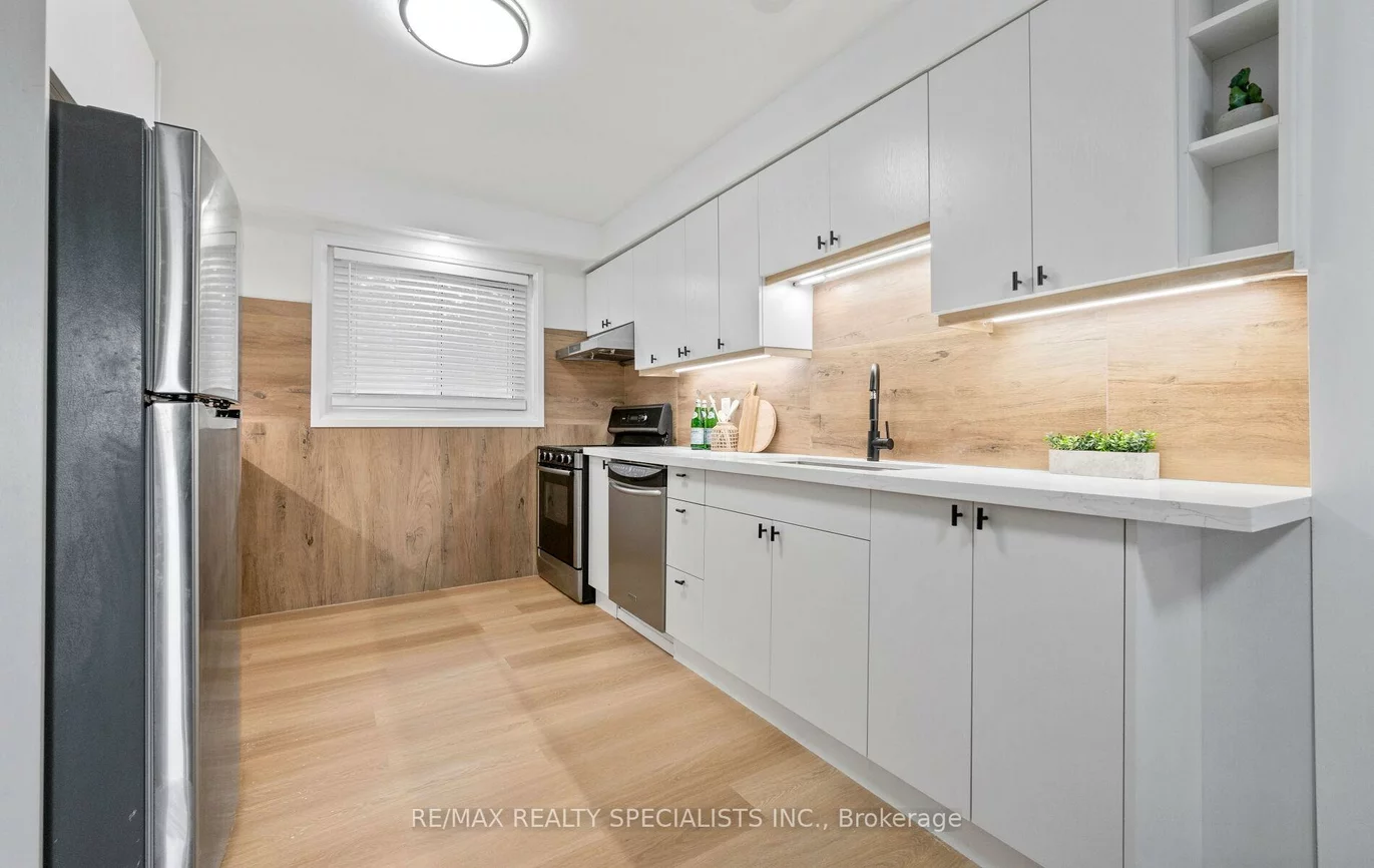 400, Mississauga Valley, Mississauga Valleys, Mississauga