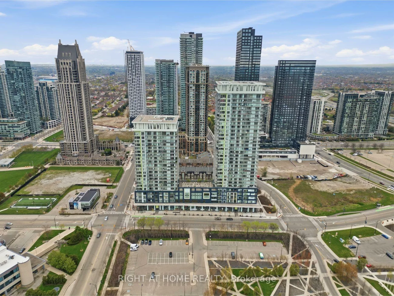 365, Prince Of Wales, City Centre, Mississauga
