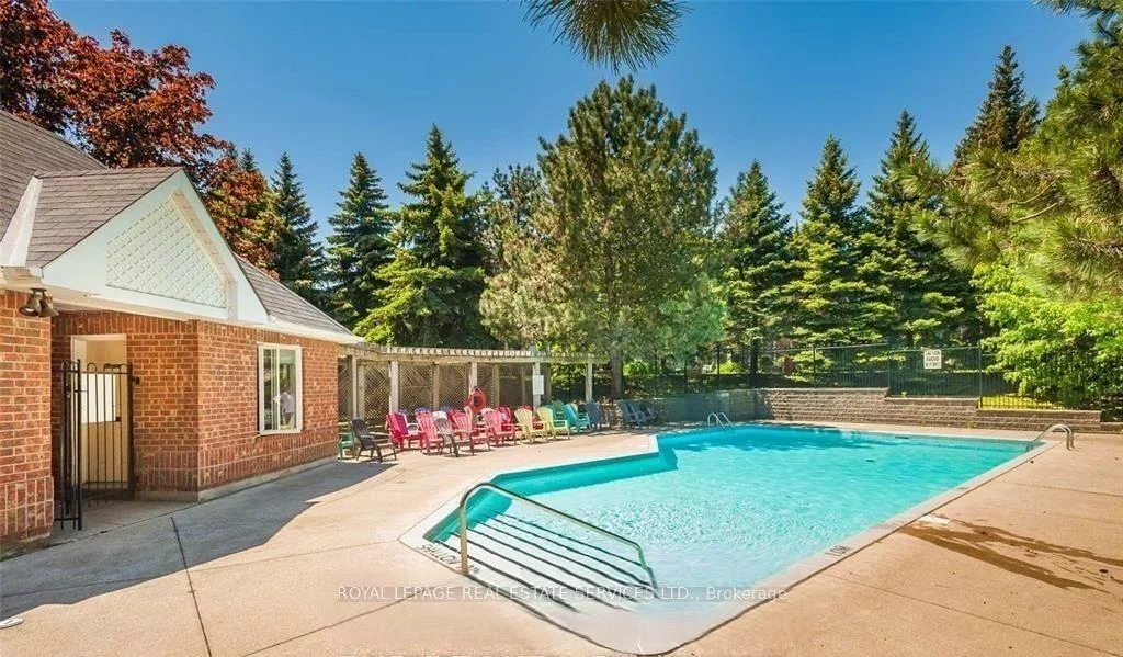 75, Bristol, Hurontario, Mississauga