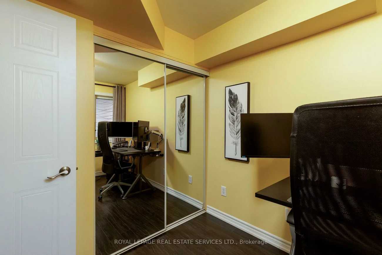 75, Bristol, Hurontario, Mississauga