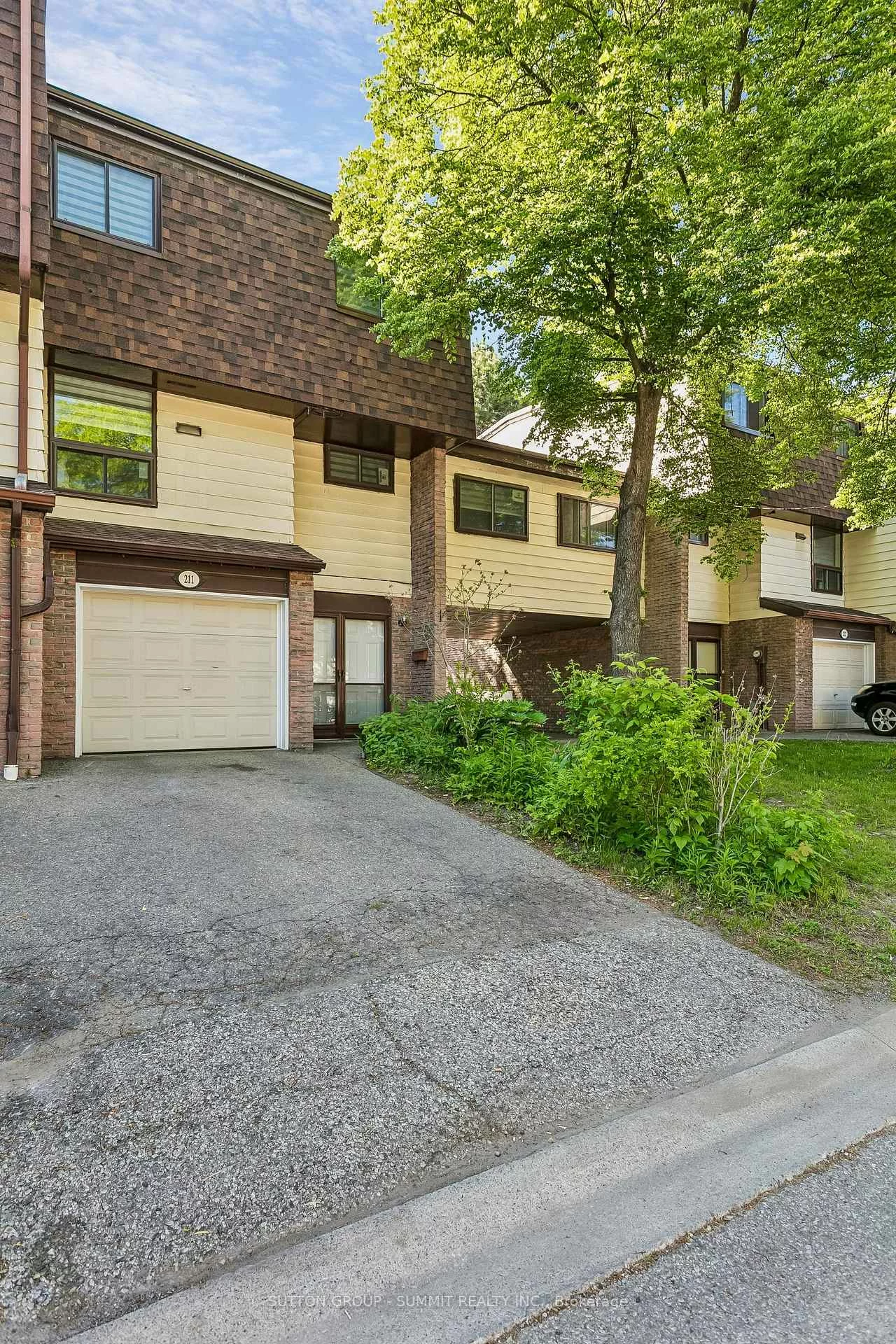 180, MISSISSAUGA VALLEY, Mississauga Valleys, Mississauga