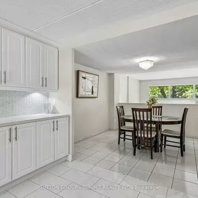 180, MISSISSAUGA VALLEY, Mississauga Valleys, Mississauga