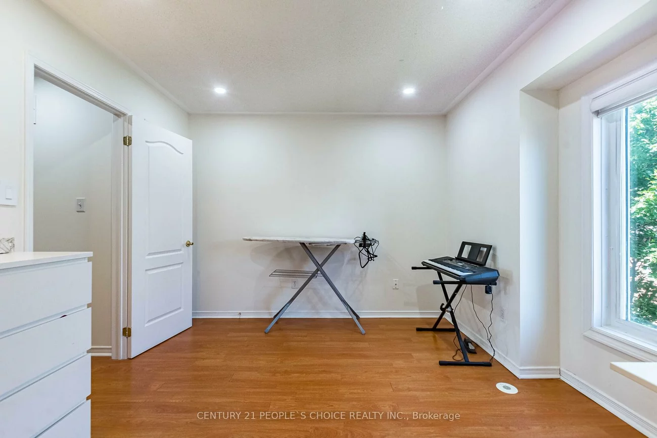 435, Hensall, Cooksville, Mississauga