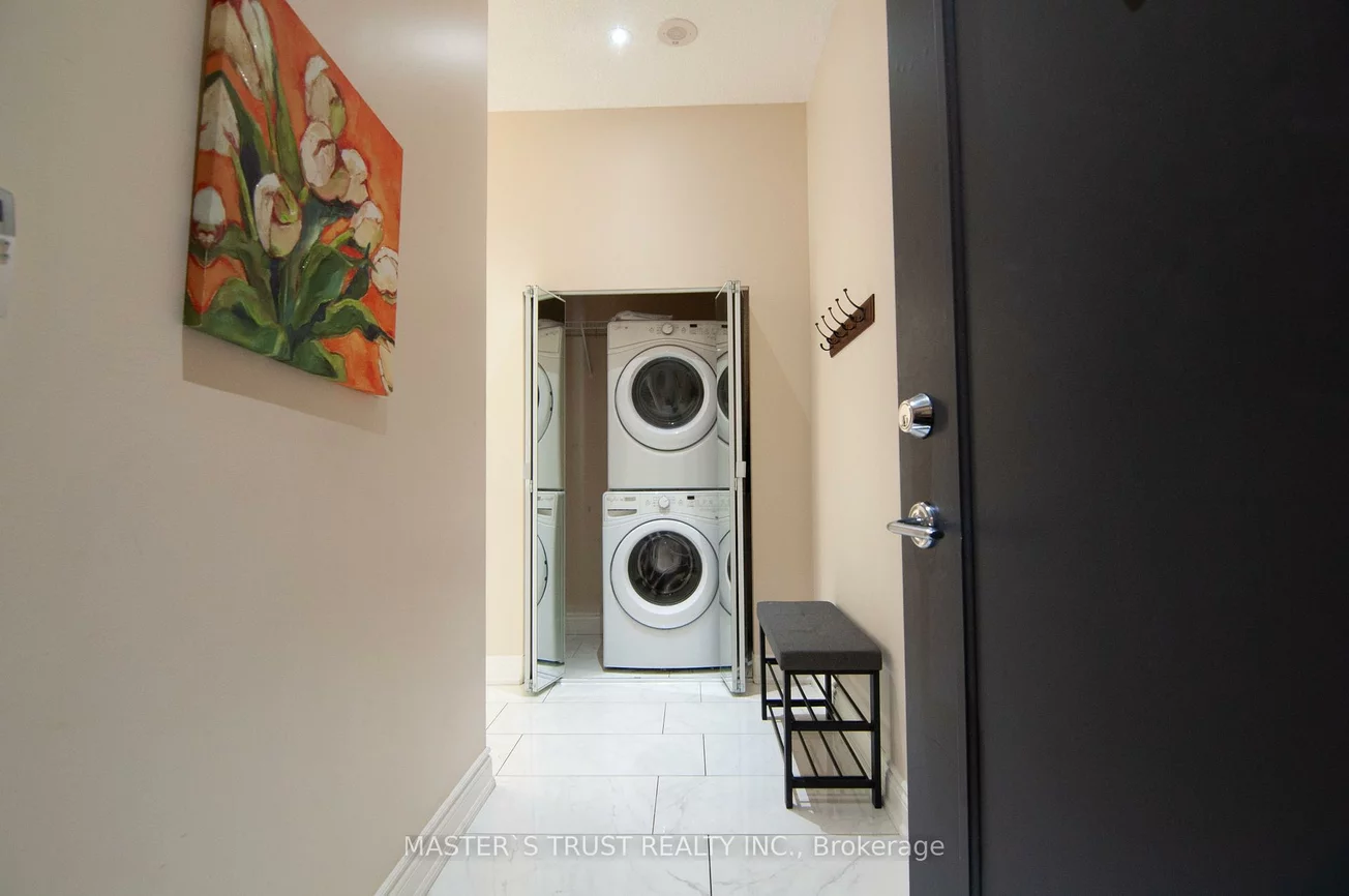 3525, Kariya, City Centre, Mississauga